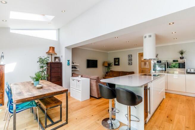 Kitchen/Living area