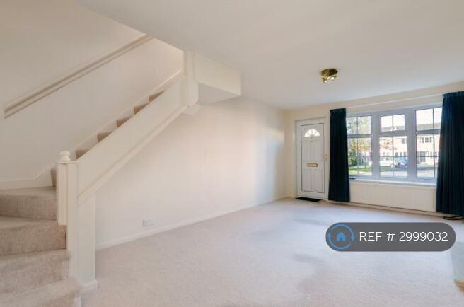 2 bed Terraced to rent Image 4