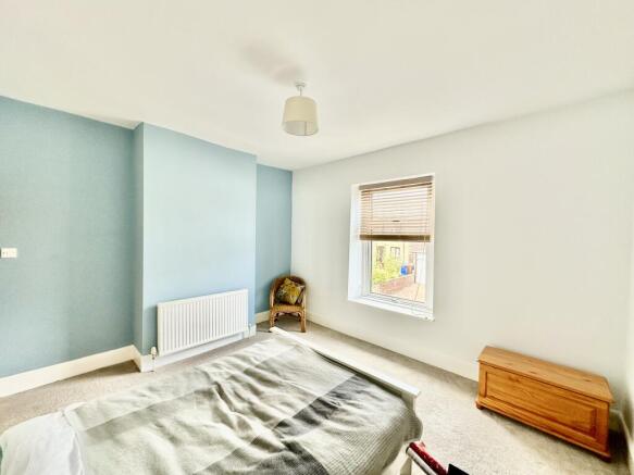 3 bed Terraced for sale Image 9