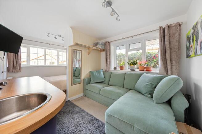 Bedroom 4 / Annex