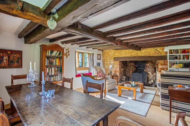 Sitting/Dining Room