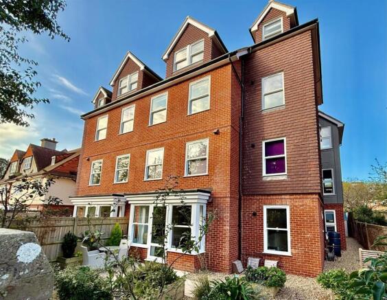 Glebe Court.jpg