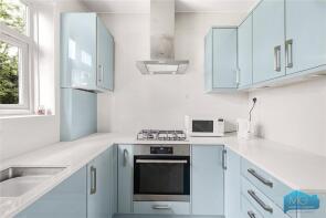 Flat 8, Sherwood Hall, East End Road, Finchley, London N2 0TA