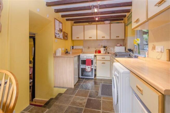 KITCHEN/BREAKFAST RO