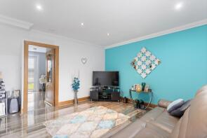 58, Loch Trool Way, Whitburn EH47 0RL