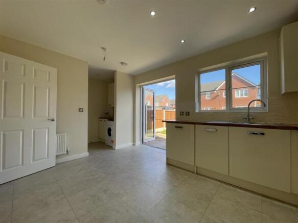 Kitchen/Dining Room