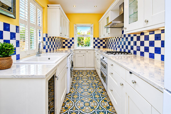 Fitted Kitchen