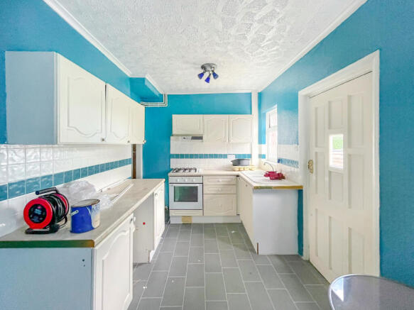 3 bed Semi-Detached for sale Image 4