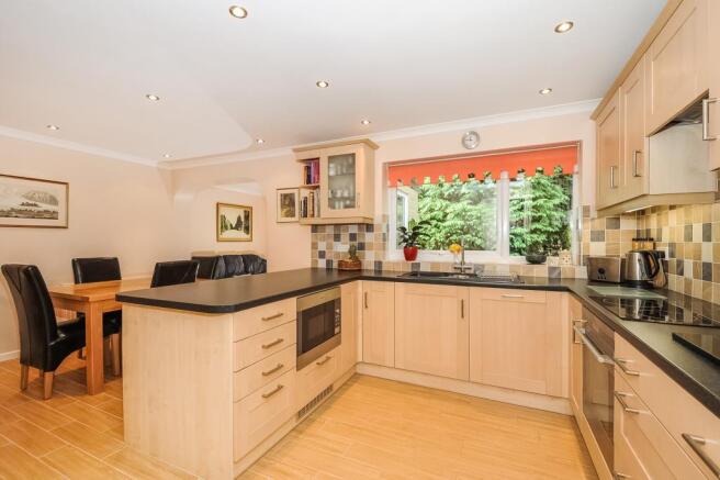 Kitchen/Breakfast Room