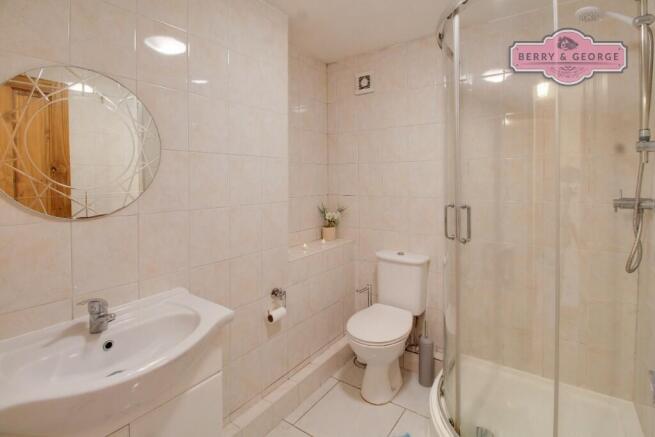 ANNEX SHOWER ROOM