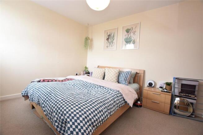 1 bed Apartment to rent Image 7