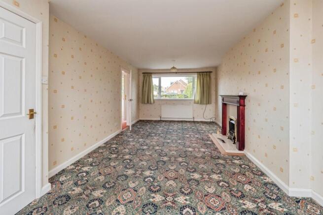 3 bed Semi-Detached for sale Image 4