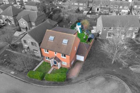 Tenby Way, Eynesbury, St. Neots, Cambridgeshire, PE19