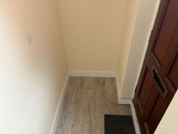 1 bed Flat to rent Image 4