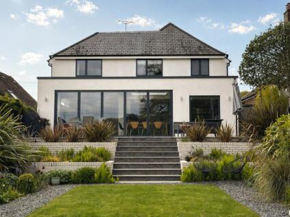 Pitfold Avenue, Haslemere, Surrey, GU27