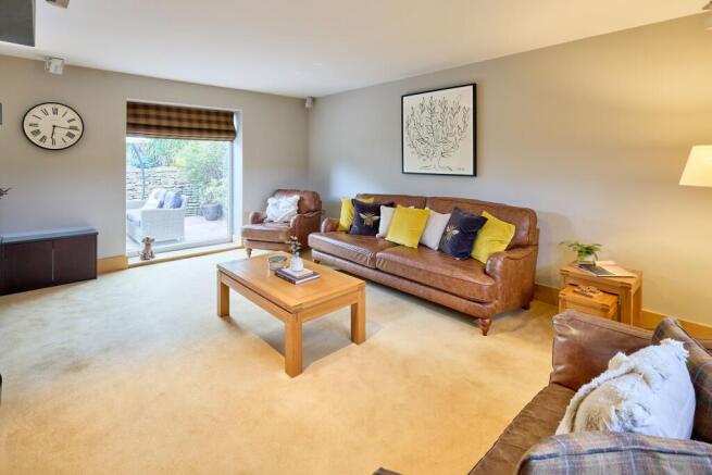 3 bed House for sale Image 7