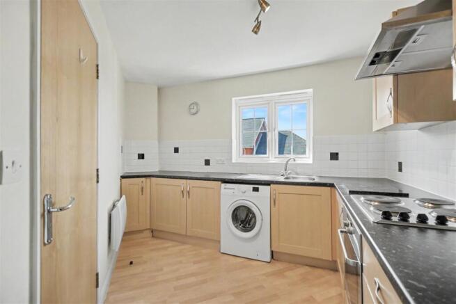 Kitchen_1.jpeg