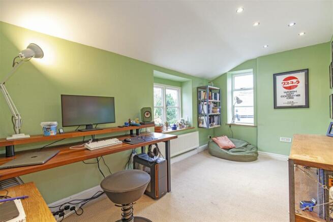 Bedroom 3-1.jpg