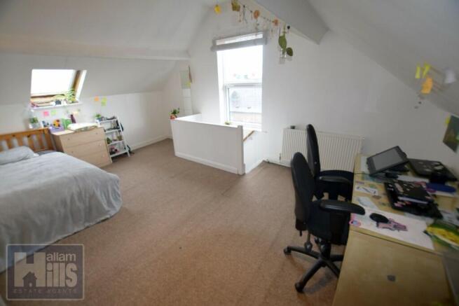 4 bed Terraced to rent Image 10