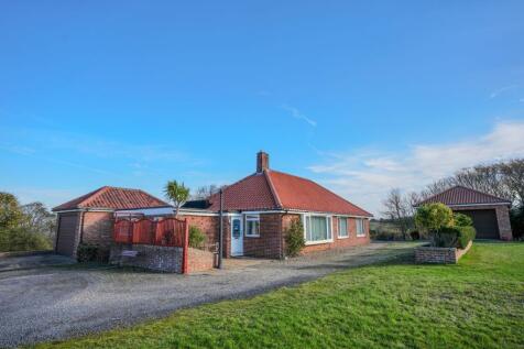 Stunning Coastal Bungalow with Stunning Sea Views & Grounds of Approx 1 Acre (STMS)