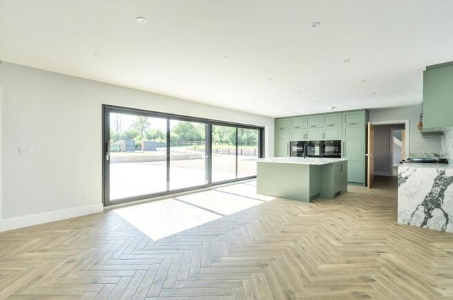 Kitchen/Dining Area