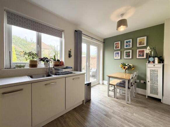2 bed End of Terrace for sale Image 9