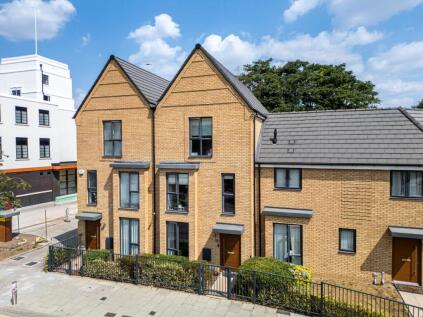 Crete Hall Road, Northfleet, Gravesend, Kent, DA11 9GP