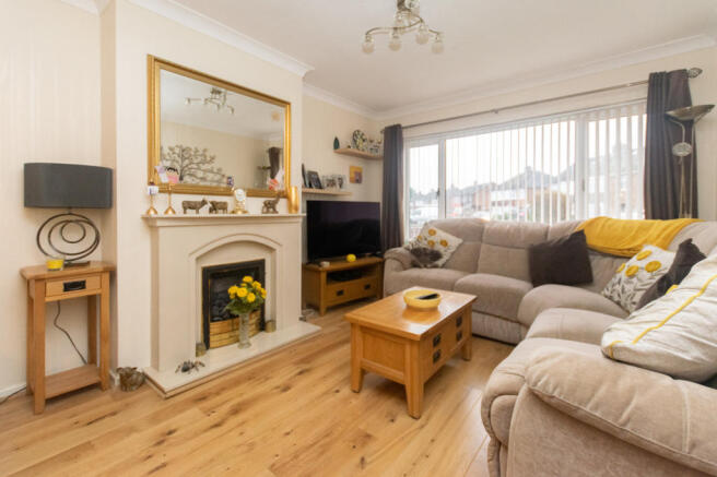 Lounge 1