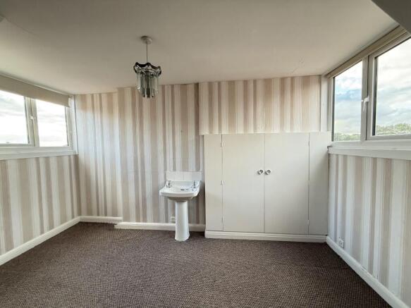 2 bed Duplex for sale Image 7