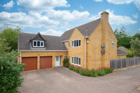 Meadow Lane, Raunds, NN9 6UA