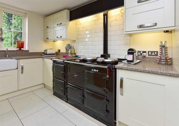 Roundabout Cottage 3