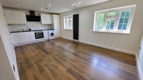 Muggeridge Road, Dagenham, RM10