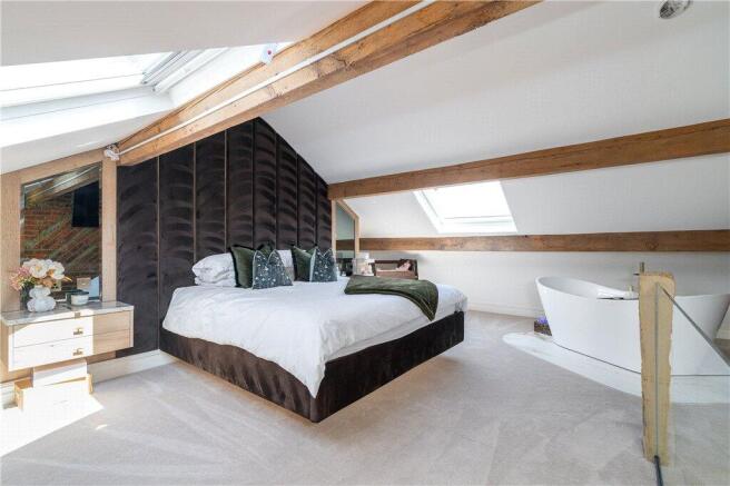 3 bed Semi-Detached for sale Image 10