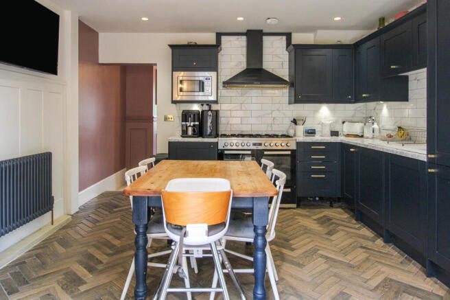 2 bed Terraced for sale Image 6