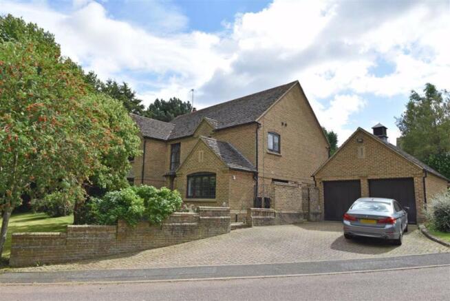 DOUBLE DETACHED GARAGE