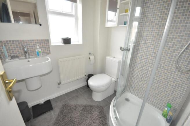 ENSUITE SHOWER ROOM