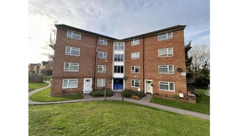 43 Hunters Hill, Burghfield Common, Reading, Berkshire, RG7