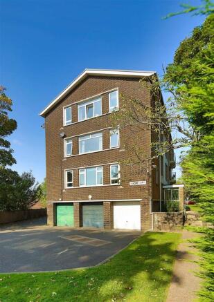 1 Hillside Ct. 2162.jpg