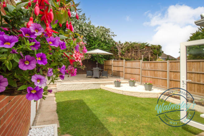 Sunny gardens