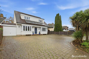 207 Highview, Nine Ashes Road, High Ongar, Ingatestone CM4 0JZ