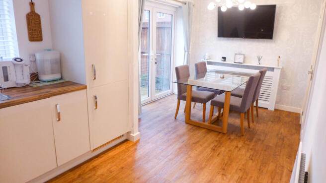 KITCHEN/DINER