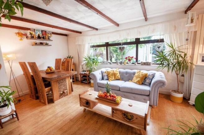 Sitting/Dining Room
