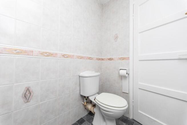 3 bed Semi-Detached for sale Image 10