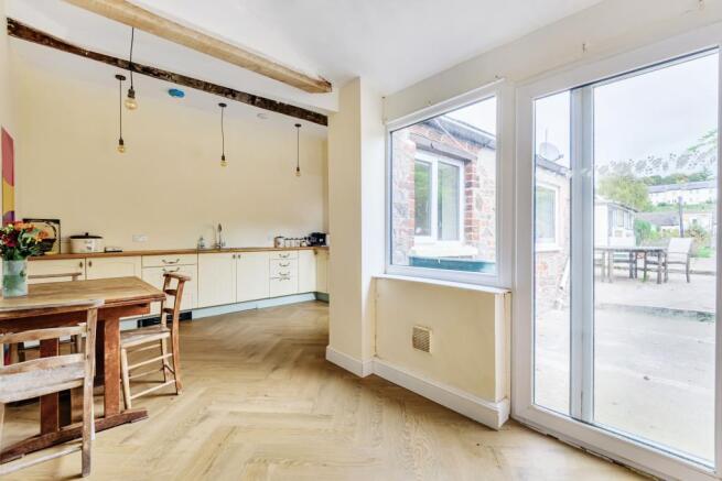 Kitchen Dining Area
