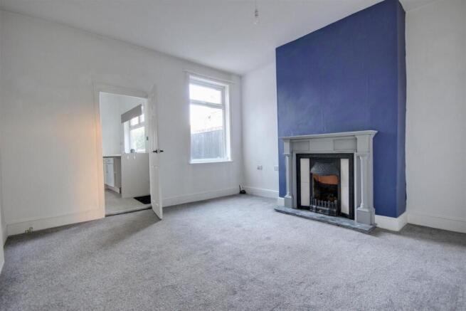 2 bed Terraced for sale Image 4