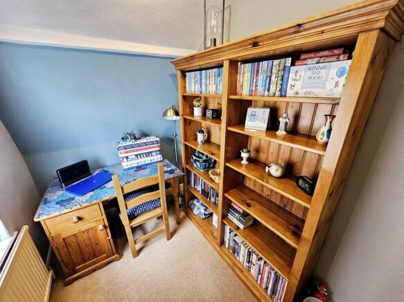 3 bed Semi-Detached for sale Image 11