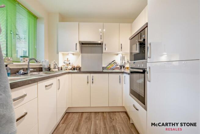 8583239-interior01-800.jpg
