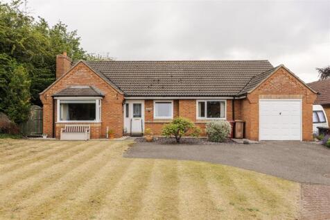 Sycamore Close, Broughton