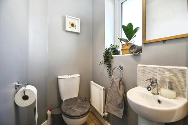 3 bed Semi-Detached for sale Image 5