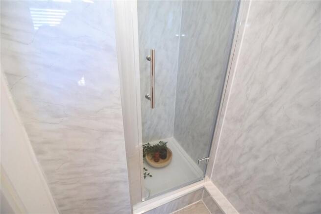 1 bed Apartment to rent Image 5